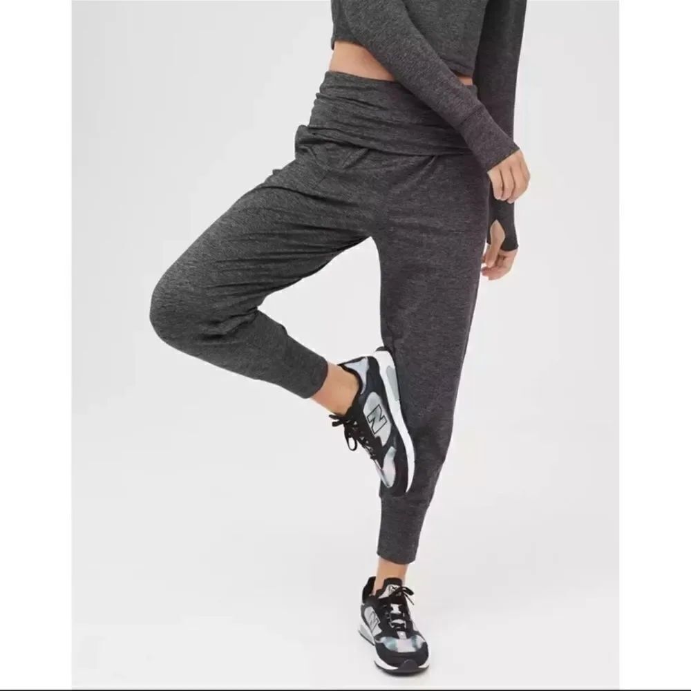 OFFLINE By Aerie The Hugger Jogger Pants